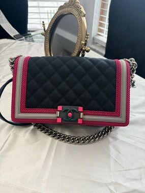 CHANEL medium Fluo Boy Bag